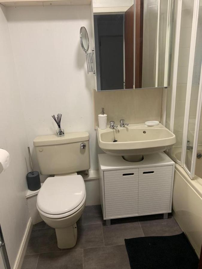 2 Bedroom Central Apartment Edinburgh Bagian luar foto